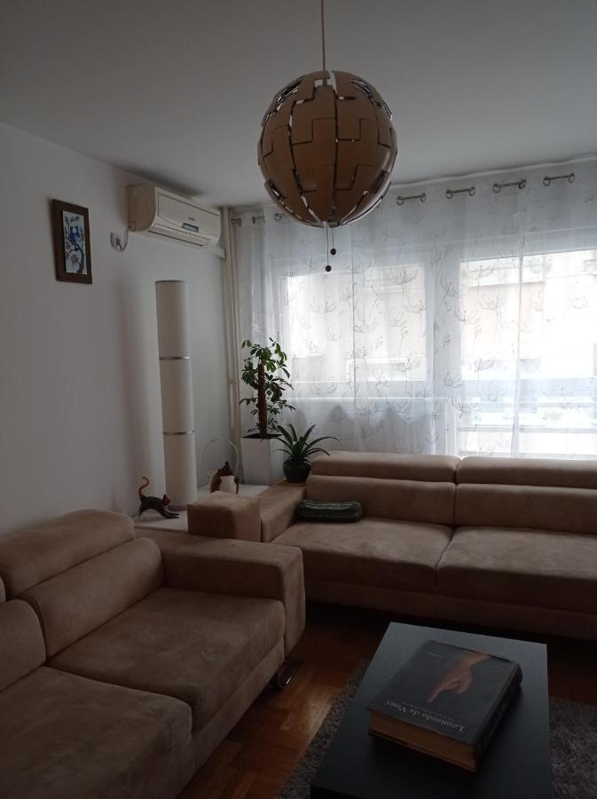 Go 2 Apartment Belgrad Exteriör bild