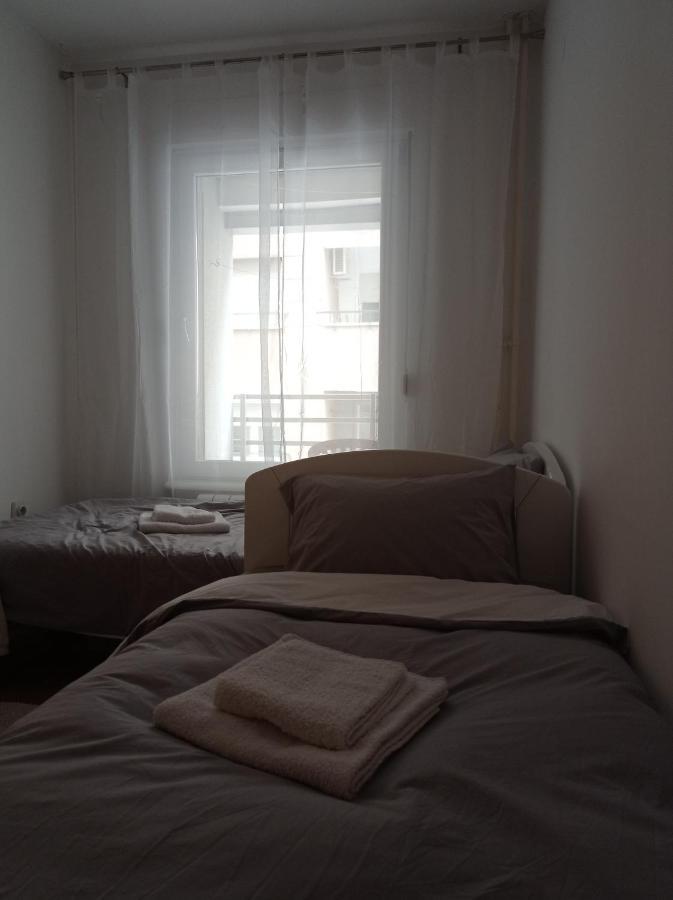 Go 2 Apartment Belgrad Exteriör bild