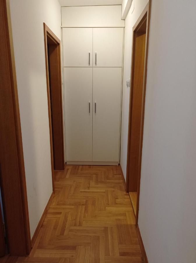 Go 2 Apartment Belgrad Exteriör bild